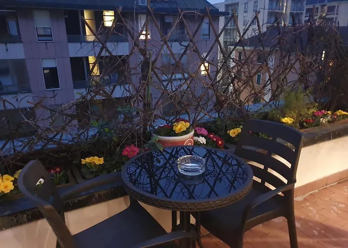 The Boheme Vintage Junior ---- Cozy & Quiet & Comfortable With Private Bathroom & Fully Equipped Kitchenette & Cozy Balcony - Lift To 4th Floor - Metro' -green Subway Porta Genova מלון דירות 4*