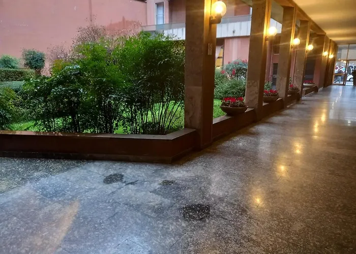 The Boheme Vintage Junior ---- Cozy & Quiet & Comfortable With Private Bathroom & Fully Equipped Kitchenette & Cozy Balcony - Lift To 4th Floor - Metro' -green Subway Porta Genova מלון דירות
