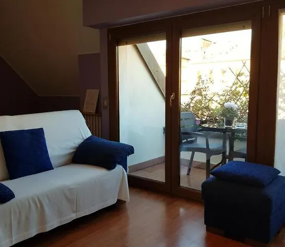 The Boheme Vintage Junior ---- Cozy & Quiet & Comfortable With Private Bathroom & Fully Equipped Kitchenette & Cozy Balcony - Lift To 4th Floor - Metro' -green Subway Porta Genova מלון דירות מילאנו